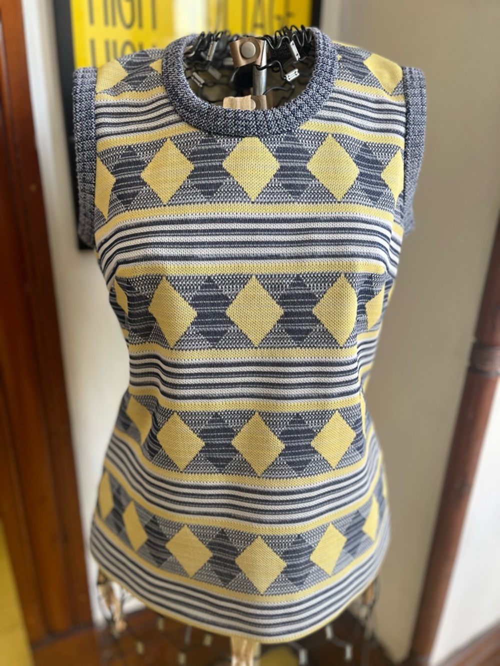 Vintage 70s Sleeveless Knit Diamond Stripe Top in Yellow and Gray
